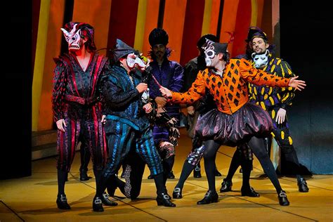  Rigoletto: Một Bi kịch Chuyên Quy và Khúc Tình Ca Buồn